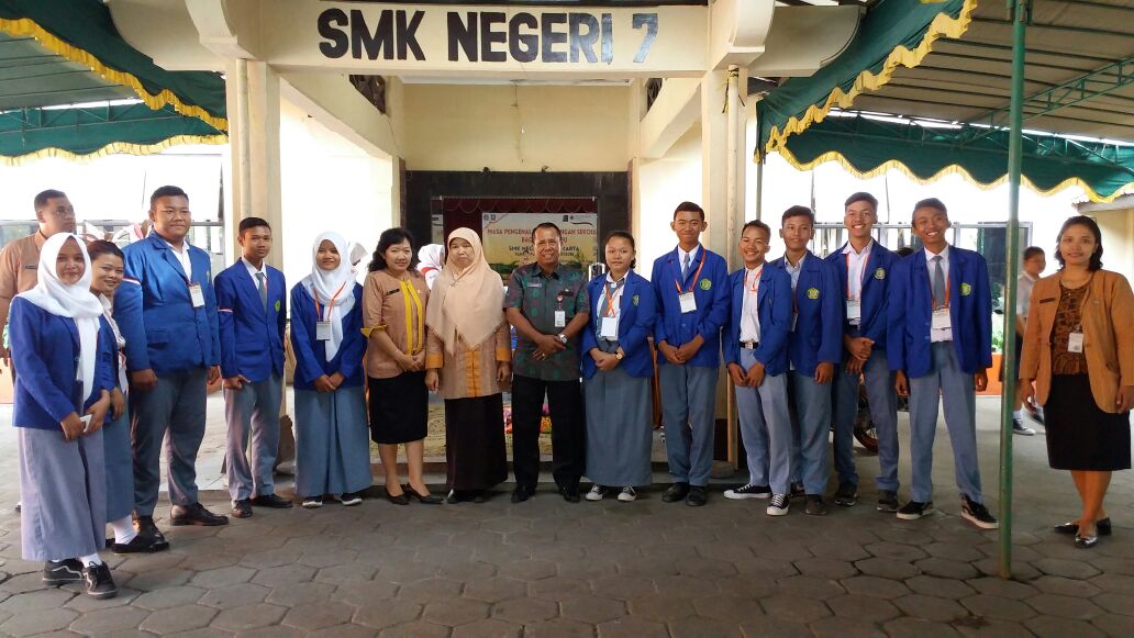 Masa Pengenalan Lingkungan Sekolah di SMK Negeri 7 Surakarta
