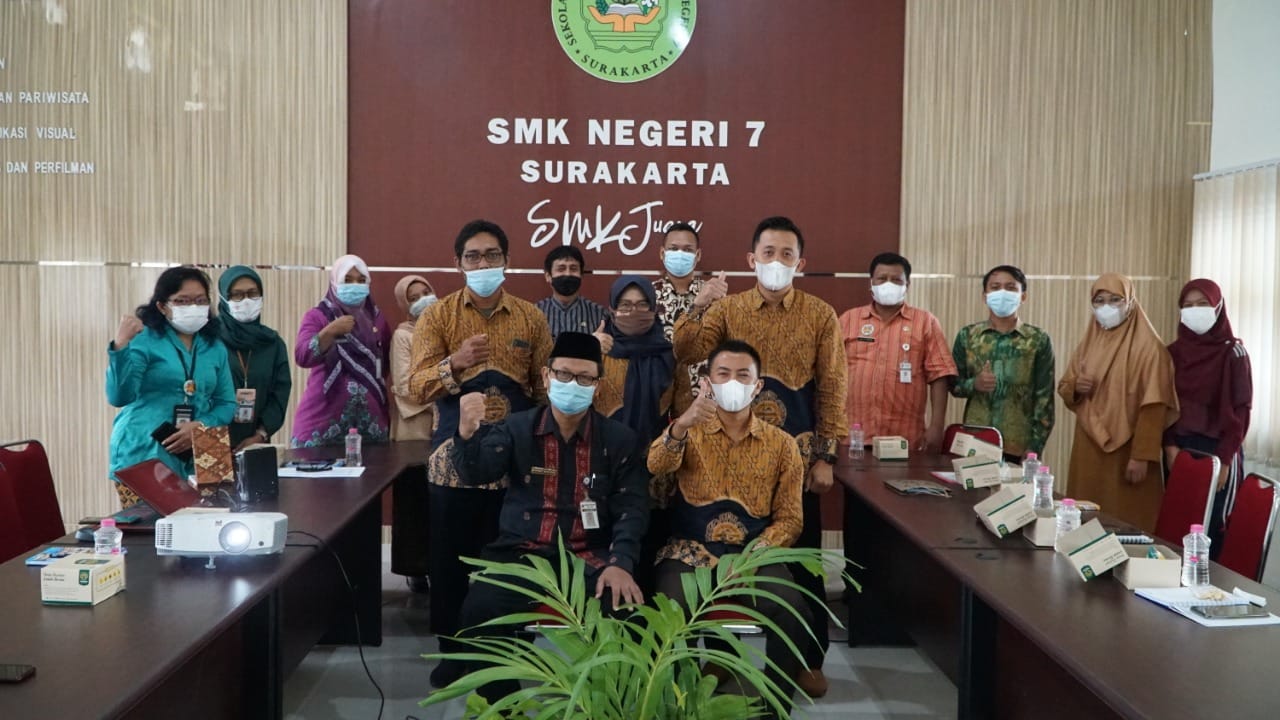 Studi Banding SMK Taman Siswa Kudus