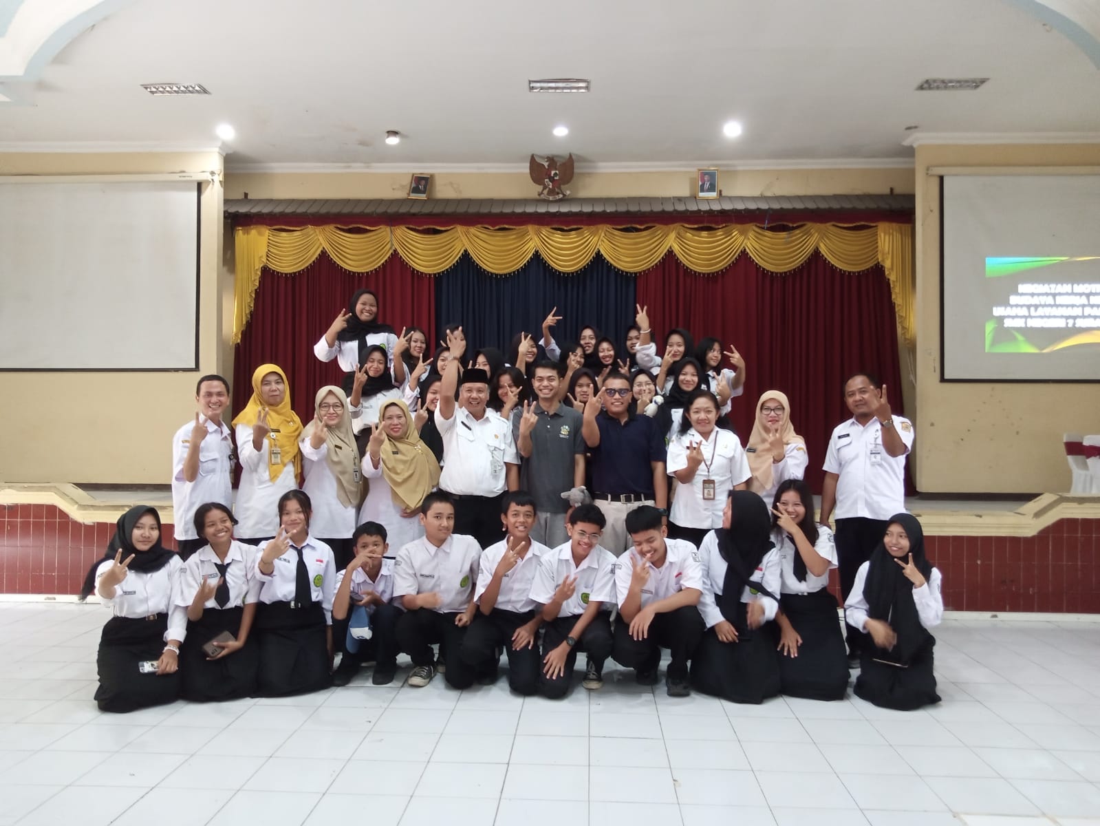 Siswa ULP SMK Negeri 7 Surakarta Dapat Materi Grooming dan Greeting dari Solo Safari Zoo