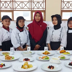 Uji Kompetensi Siswa Kuliner Kelas XII Mencapai Puncak Kesuksesan