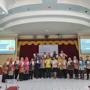 Guru SMKN 7 Surakarta Luncurkan Buku Antologi Inspiratif  Berjudul “Bukan Sekadar Guru