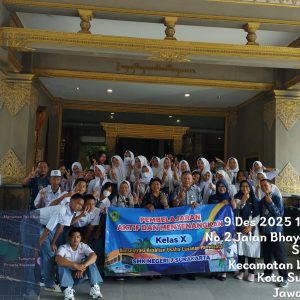 “Mengintegrasikan Teori dan Praktik, Kelas X & XI ULP Membedah Potensi Wisata Heritage dari Solo hingga Semarang”