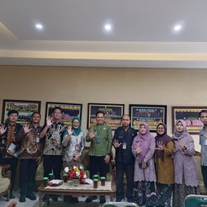 Studi Tiru ke SMA N 5 Surakarta