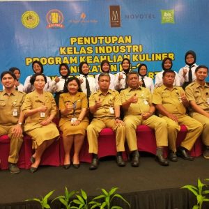 PENUTUPAN KELAS INDUSTRI  PROGRAM KEAHLIAN KULINER SMK JUARA